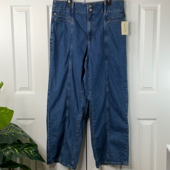Universal Thread - Women's High-Rise Tailored Wide Leg Jeans Size 17R - Picture 3 of 12